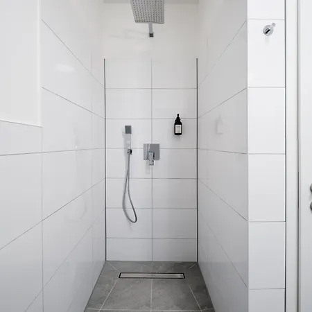 Im Herzen Von Kreuzberg - Perfekt Gelegen Fuer Bis Zu 8 Personen *