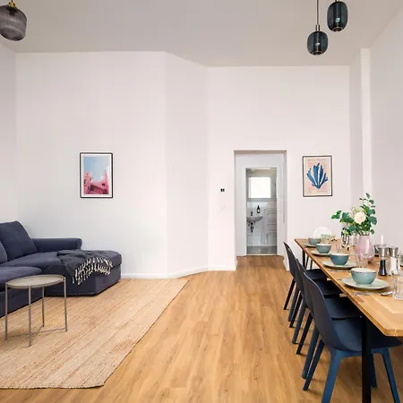 Im Herzen Von Kreuzberg - Perfekt Gelegen Fuer Bis Zu 8 Personen * برلين