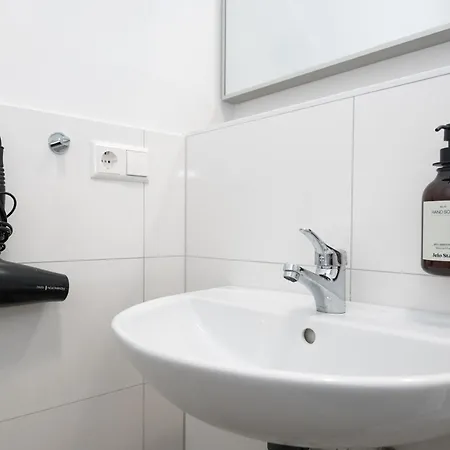 Im Herzen Von Kreuzberg - Perfekt Gelegen Fuer Bis Zu 8 Personen Appartamento